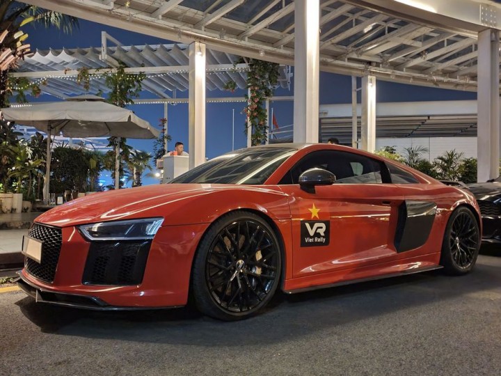 r8 2